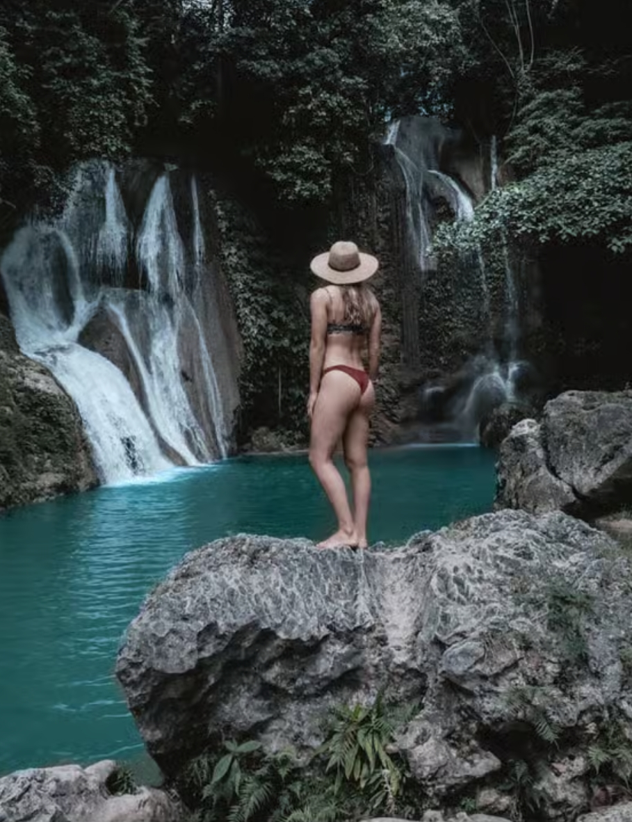 Adventure & Island Bliss tour bundle image showcasing island hopping and beaches